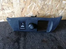 Накладка декоративная Toyota RAV4 2005 5544642010 ACA20 1CDFTV