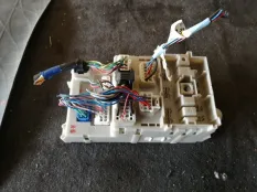 Блок предохранителей Toyota RAV4 2005 8273342061 ACA20 1CDFTV