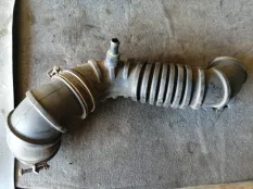 Патрубок воздушный Mitsubishi Pajero Sport 2006 MR312394 K94 4D56