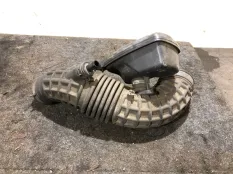 Патрубок воздушный Nissan Pathfinder 2005 16576EB300 R51 YD25DDTI