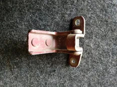 Петля двери Suzuki Grand Vitara 2005 6943063J00 TD54 J20A, задняя правая