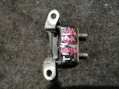 Петля двери Nissan Navara 2007 82401ZP80A D40 YD25DDTI, задняя левая