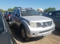 Уголок крыла Nissan Navara 2006 66895EB300 D40 YD25DDTI, левый