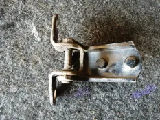 Петля двери Toyota RAV4 2005 6875032060 ACA20 1CDFTV, задняя правая