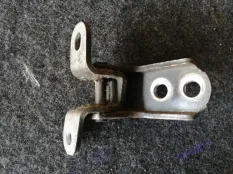 Петля двери Toyota RAV4 2005 6872030080 ACA20 1CDFTV, передняя левая