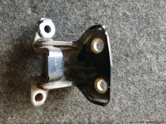 Петля двери Mitsubishi Pajero Sport 2006 MB546472 K94 4D56, задняя правая