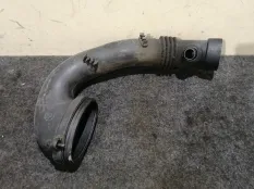 Патрубок воздушный Land Rover Range Rover 2003 13717786013 L322 M57D30