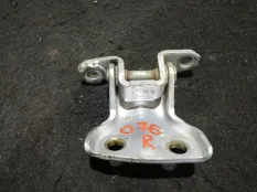 Петля двери Mitsubishi Pajero Sport 2006 MB546471 K94 4D56, задняя левая