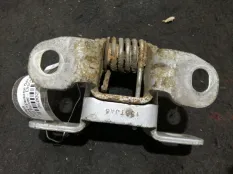 Петля багажника Land Rover Discovery 2006 BHB780012 L319 276DDT, задняя левая