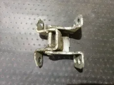 Петля багажника Suzuki Grand Vitara 2009 6951065J00 TD44 F9QB