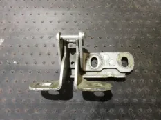 Петля багажника Land Rover Range Rover 2004 BMB760040 L322 M62B44, задняя правая