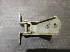 Петля двери Suzuki Grand Vitara 2009 6931065J00 TD44 F9QB, передняя левая