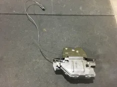 Замок двери Land Rover Range Rover 2004 CWC000260 L322 M62B44, задний