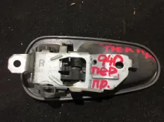 Ручка двери внутренняя Mitsubishi Pajero Sport 2002 MB827396 K96 6G72, передняя правая