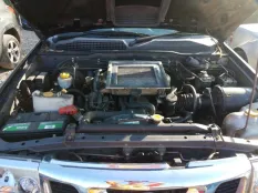 Петля двери Nissan Terrano2 2004 8240190J10 TD27TI, задняя левая