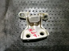 Петля двери Mitsubishi Challenger 2006 MB546472 K96 6G72, задняя левая