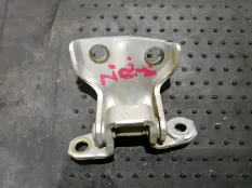 Петля двери Mitsubishi Challenger 2006 MB546471 K96 6G72, задняя правая