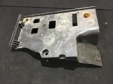 Пластик под капот Land Rover Discovery 2006 DWM500021 L319 276DDT