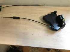 Замок двери Suzuki Grand Vitara 2009 8225065J11 TD44 F9QB, передний левый