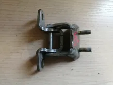 Петля двери Mitsubishi L200 2006 5732A027 KB4T 4D56U, задняя левая