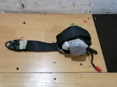 Ремень безопасности Mitsubishi Pajero 2009 7000A463XA V98W 4M41