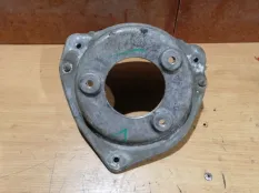 Кронштейн Peugeot 407 2006 352719 UHZ, передний правый
