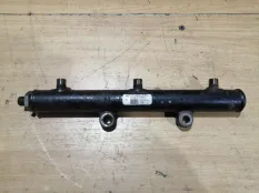 Рампа топливная Land Rover Range Rover Sport 2005 A2C20001291 L320 276DDT, правая