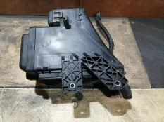 Блок предохранителей Lexus RX400H 2005 8267248120 MHU38R 3MZ-FE
