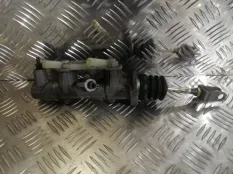 Главный тормозной цилиндр Lexus RX400H 2005 4720148180 MHU38R 3MZ-FE