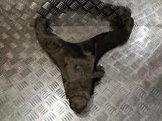 Рычаг подвески Mitsubishi L200 2006 4013A088 KB4T 4D56U, передний правый