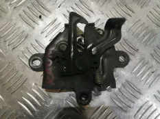 Замок капота Toyota Raum 5351046010