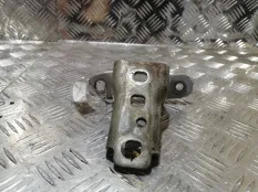 Петля двери Dodge Ram 2009 56783621AA EVE, левая