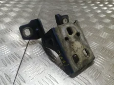 Петля двери Dodge Ram 2005 56783623AA EZB