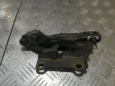 Петля капота Nissan Armada 2004 654007S000 TA60 VK56DE, передняя правая