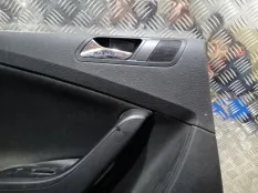 Обшивка двери Volkswagen Passat 2008 3C5867211JC 3C5 BKP, задняя левая