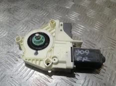 Мотор стеклоподъемника Land Rover Range Rover Sport 2008 CUH500240 L320 368DT, передний правый