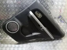 Обшивка двери Suzuki Grand Vitara 2005 8373265J0 TD54 J20A, задняя правая