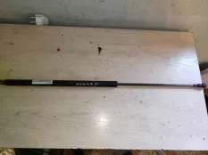 Амортизатор багажника Honda Civic 2007 74820SMGE020M1 5D R18A2