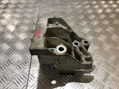 Кронштейн двигателя опорный Land Rover Freelander 2007 9682877580 L359 224DT