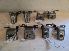 Петля двери Honda Civic 2007 5D R18A2