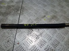 Уплотнитель стекла внутренний Nissan Navara 2007 82820EB320 D40 YD25DDTI, задний правый