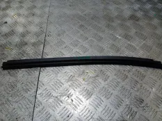 Уплотнитель стекла внутренний Mitsubishi L200 2006 MN117621 KB4T 4D56U, задний левый