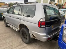 Шкив помпы Mitsubishi Pajero Sport 2006 MD303249 K94 4D56