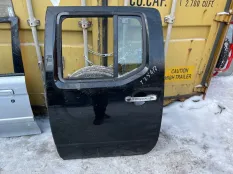 Дверь Nissan Navara 2006 82101EB332 D40 YD25DDTI, задняя левая
