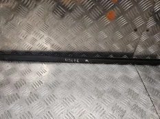 Молдинг на дверь Mitsubishi L200 2006 MN117617 KB4T 4D56U, передний левый