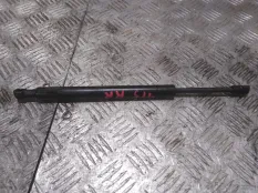 Амортизатор багажника Volkswagen TOUAREG 2007 7L6845587A 7L6 BKS, задний