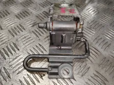 Петля двери Volkswagen TOUAREG 2007 7L0833411A 7L6 BKS, передняя левая