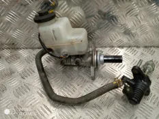 Главный тормозной цилиндр Toyota RAV4 2010 4720142370 XA30 2AD-FTV