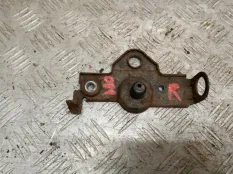 Крепление радиатора Toyota RAV4 2010 1653426010 XA30 2AD-FTV, правое
