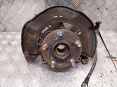 Ступица Toyota RAV4 2010 4355042020 XA30 2AD-FTV, передняя правая